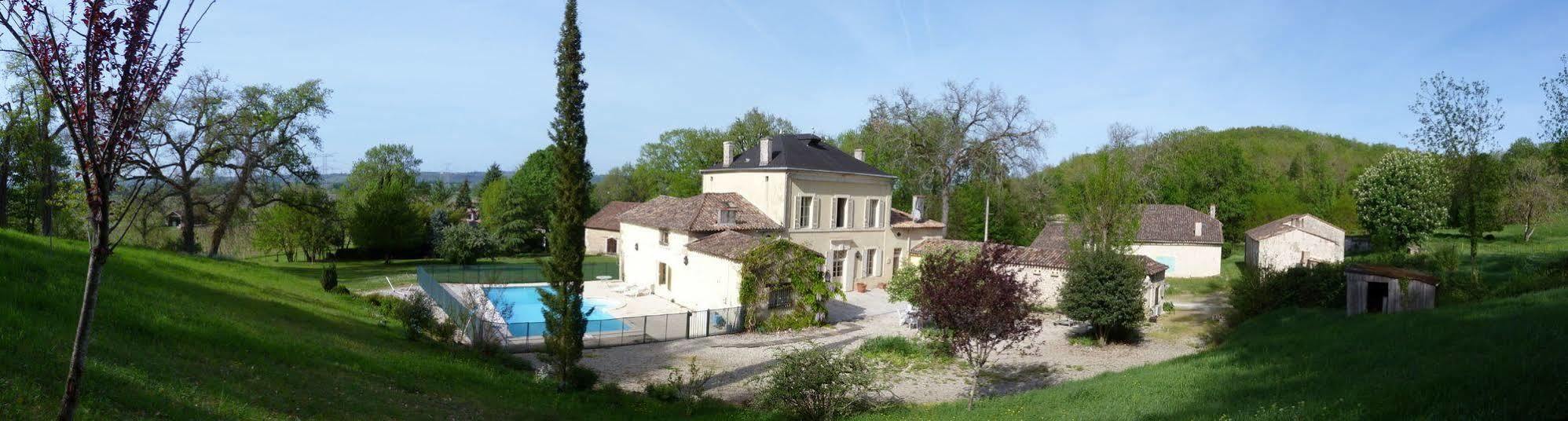 Aux Trois Fontaines Bed & Breakfast Eynesse Exterior foto