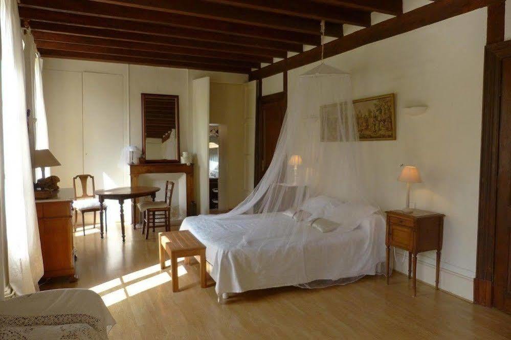 Aux Trois Fontaines Bed & Breakfast Eynesse Exterior foto