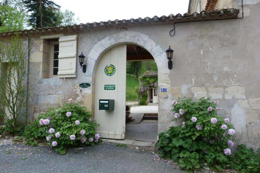 Aux Trois Fontaines Bed & Breakfast Eynesse Exterior foto
